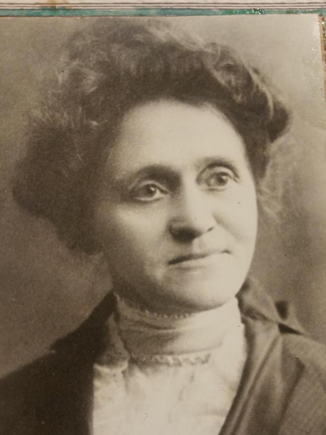 Mary Laura Hansen (1858 - 1943) Profile